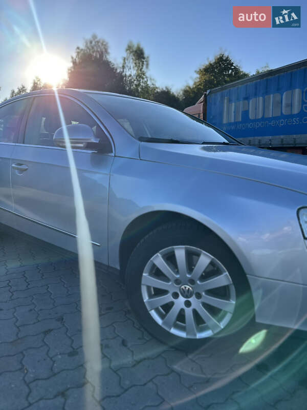 Седан Volkswagen Passat 2010 в Сарнах фото 8 Седан Volkswagen Passat 2010 в Сарнах