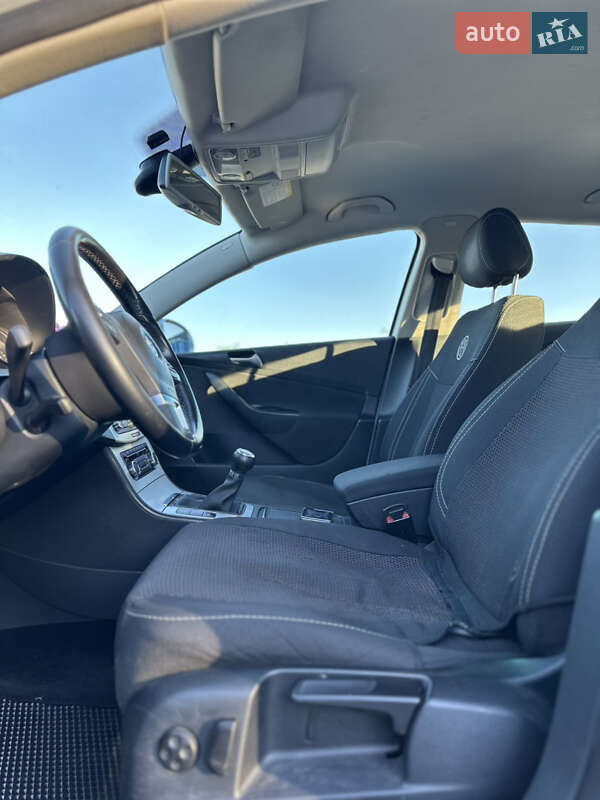 Седан Volkswagen Passat 2010 в Сарнах фото 12 Седан Volkswagen Passat 2010 в Сарнах