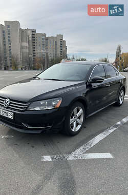 Седан Volkswagen Passat 2012 в Киеве