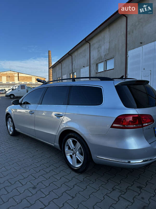 Универсал Volkswagen Passat 2012 в Луцке