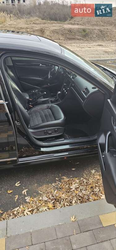 Седан Volkswagen Passat 2011 в Киеве фото 8 Седан Volkswagen Passat 2011 в Киеве