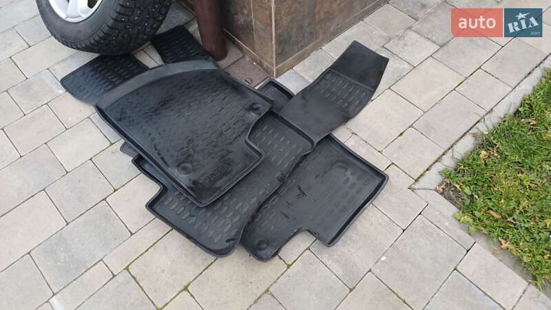 Седан Volkswagen Passat 2011 в Дрогобыче фото 52 Седан Volkswagen Passat 2011 в Дрогобыче