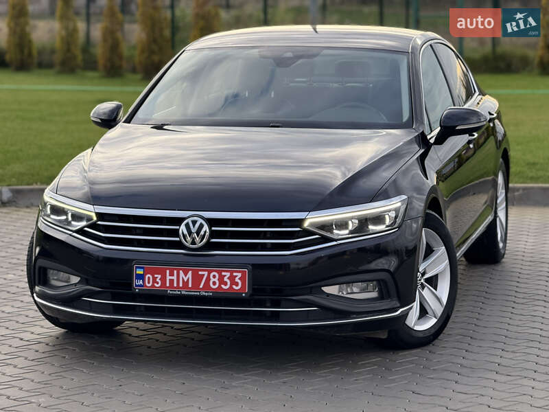 Седан Volkswagen Passat 2019 в Луцьку