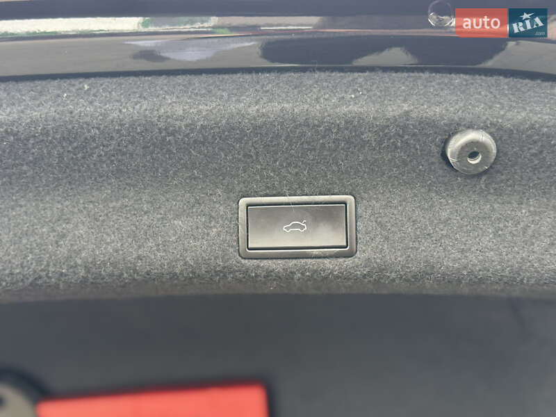 Седан Volkswagen Passat 2019 в Луцьку