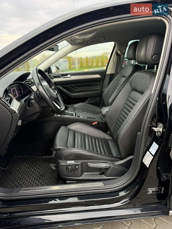 Седан Volkswagen Passat 2019 в Луцьку