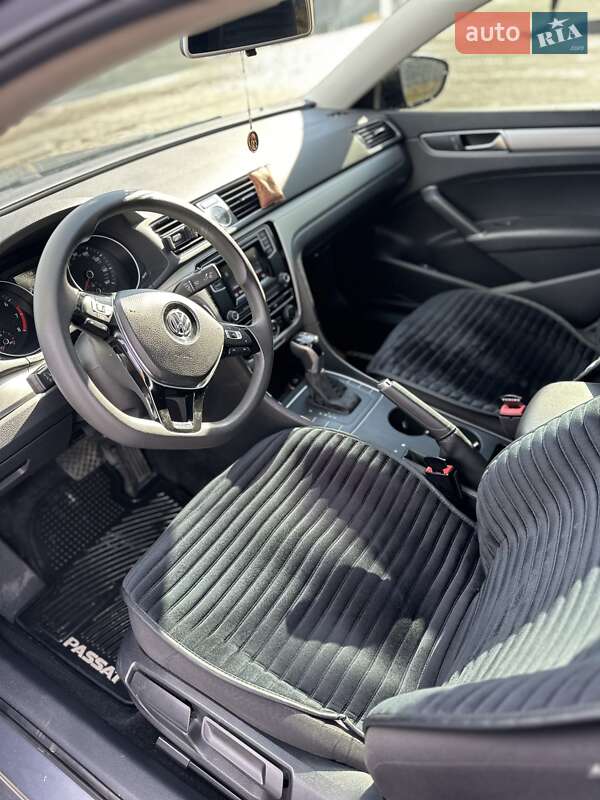 Седан Volkswagen Passat 2015 в Павлограде фото 13 Седан Volkswagen Passat 2015 в Павлограде