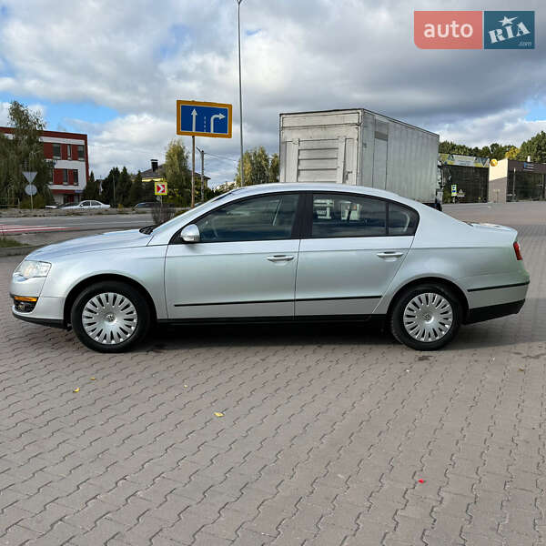 Седан Volkswagen Passat 2009 в Виннице