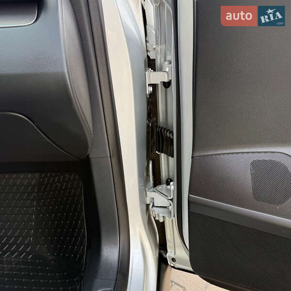 Седан Volkswagen Passat 2009 в Виннице