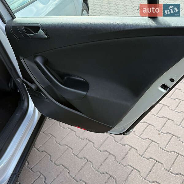 Седан Volkswagen Passat 2009 в Виннице