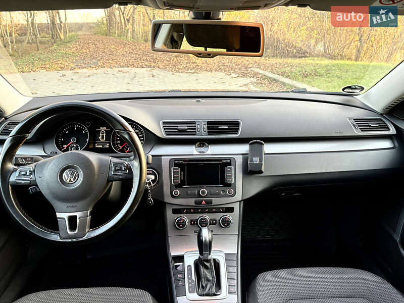 Універсал Volkswagen Passat 2014 в Джулинці