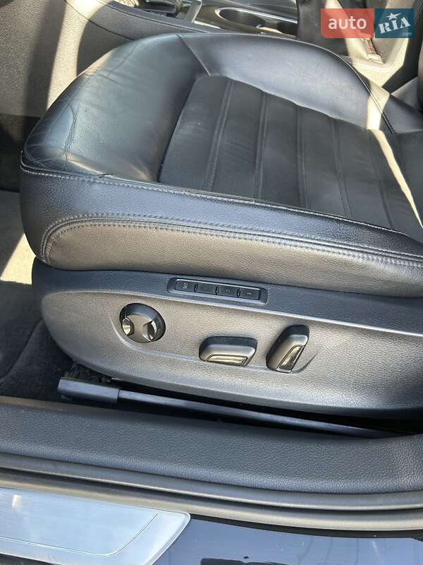 Седан Volkswagen Passat 2013 в Киеве фото 12 Седан Volkswagen Passat 2013 в Киеве