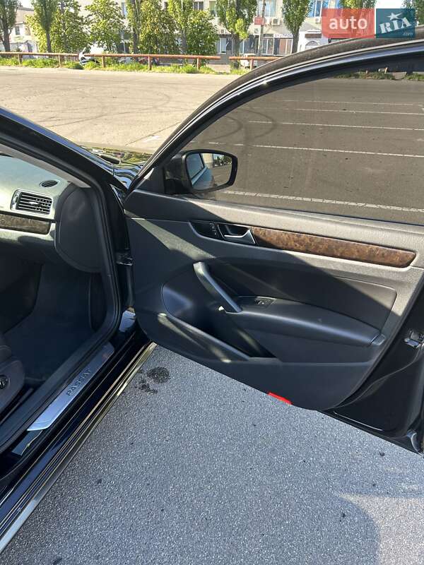 Седан Volkswagen Passat 2013 в Киеве фото 20 Седан Volkswagen Passat 2013 в Киеве