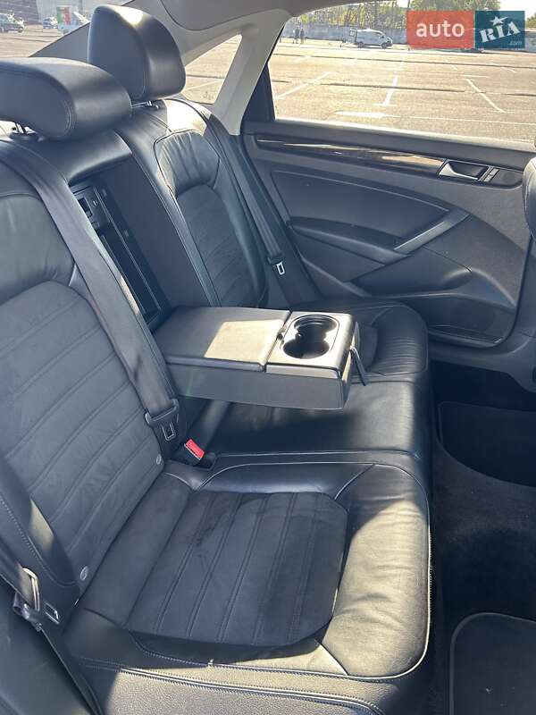 Седан Volkswagen Passat 2013 в Киеве фото 26 Седан Volkswagen Passat 2013 в Киеве