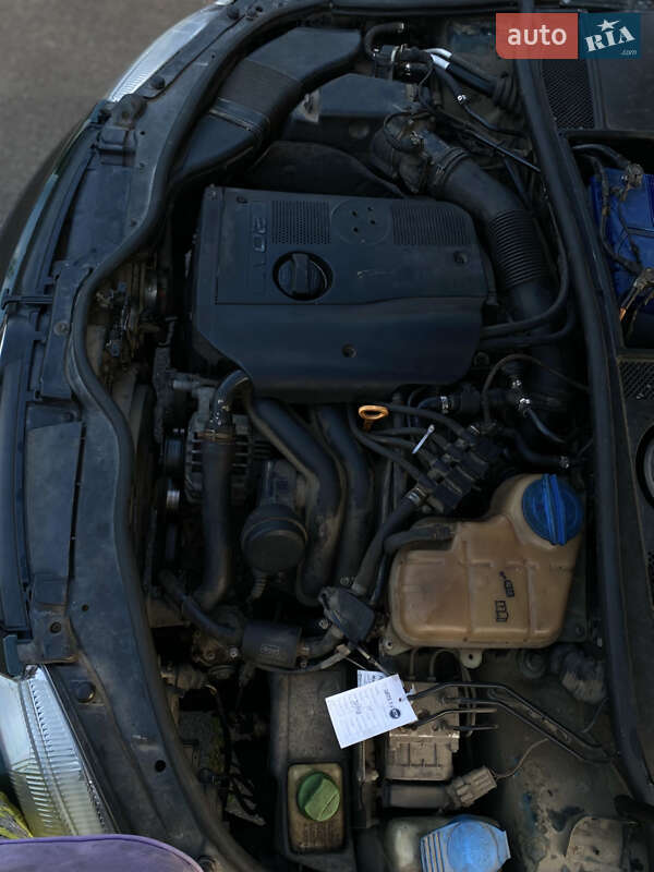 Седан Volkswagen Passat 1999 в Бориславе