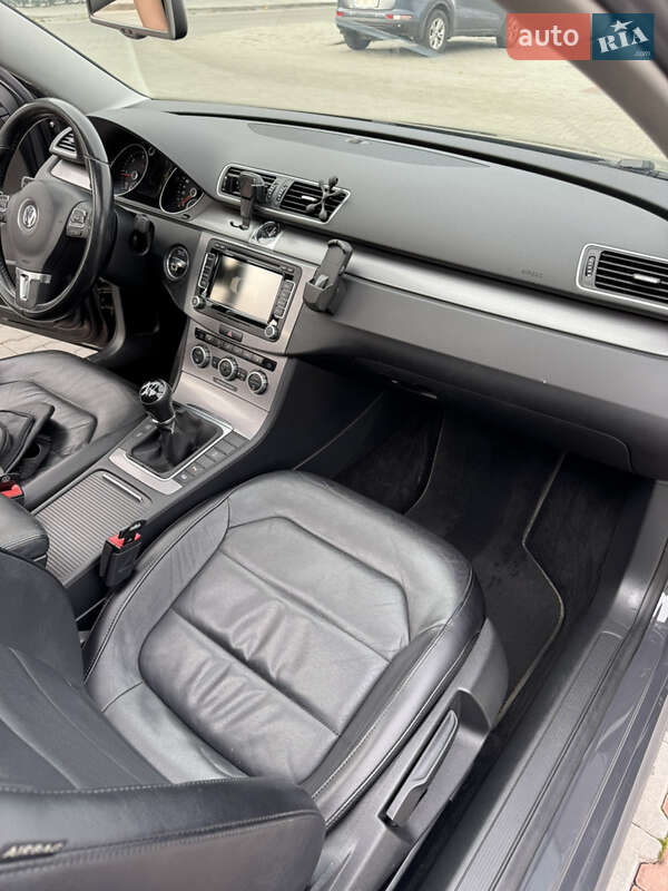 Универсал Volkswagen Passat 2014 в Ужгороде