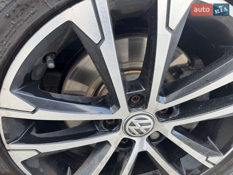 Універсал Volkswagen Passat 2016 в Тернополі фото 6 Універсал Volkswagen Passat 2016 в Тернополі