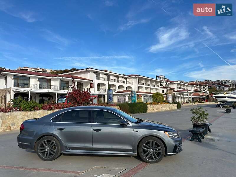 Седан Volkswagen Passat 2016 в Николаеве