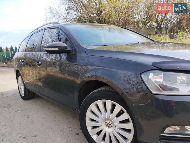 Универсал Volkswagen Passat 2011 в Львове