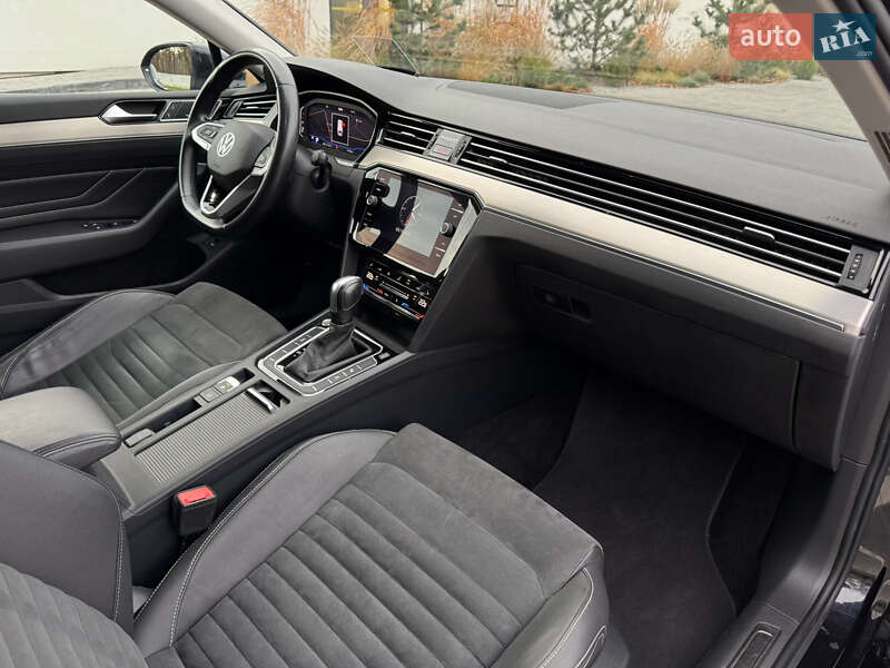 Универсал Volkswagen Passat 2021 в Луцке