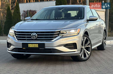 Седан Volkswagen Passat 2021 в Киеве
