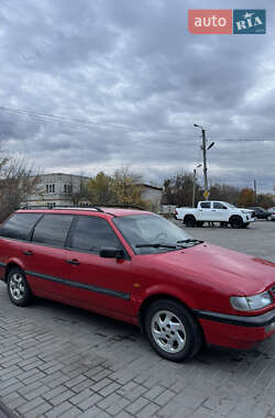 Універсал Volkswagen Passat 1996 в Охтирці