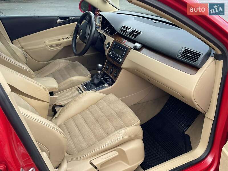 Седан Volkswagen Passat 2005 в Турке фото 20 Седан Volkswagen Passat 2005 в Турке