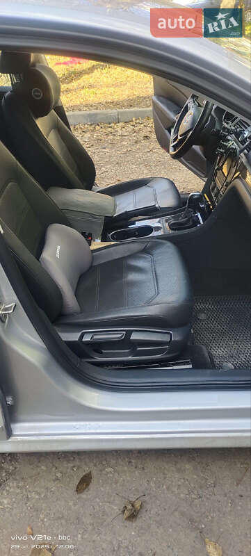 Седан Volkswagen Passat 2015 в Ивано-Франковске фото 9 Седан Volkswagen Passat 2015 в Ивано-Франковске