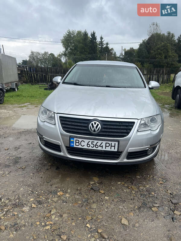 Седан Volkswagen Passat 2006 в Трускавце