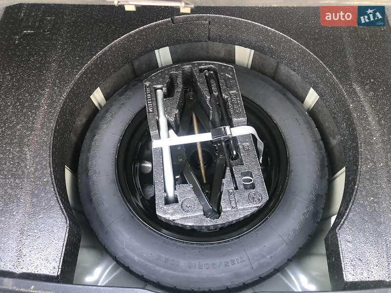 Седан Volkswagen Passat 2015 в Луцке