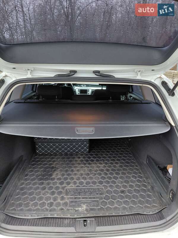 Универсал Volkswagen Passat 2016 в Дрогобыче