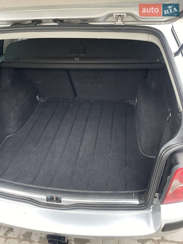 Універсал Volkswagen Passat 2002 в Львові фото 24 Універсал Volkswagen Passat 2002 в Львові