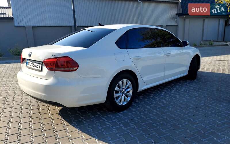 Седан Volkswagen Passat 2014 в Кропивницком