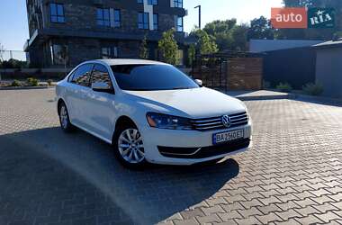 Седан Volkswagen Passat 2014 в Кропивницком
