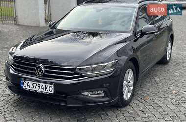 Універсал Volkswagen Passat 2021 в Сваляві