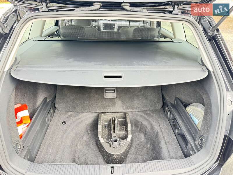 Универсал Volkswagen Passat 2021 в Сваляве