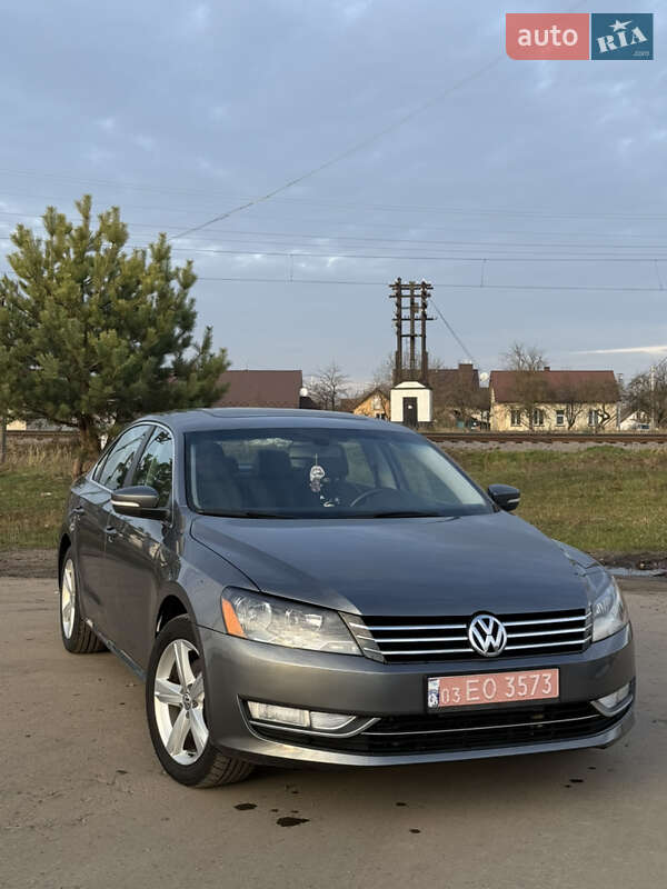 Седан Volkswagen Passat 2013 в Ковеле
