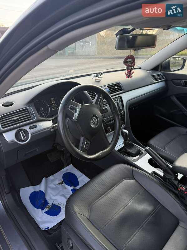 Седан Volkswagen Passat 2013 в Ковеле