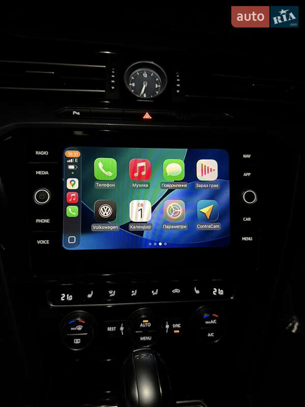 Седан Volkswagen Passat 2017 в Ивано-Франковске