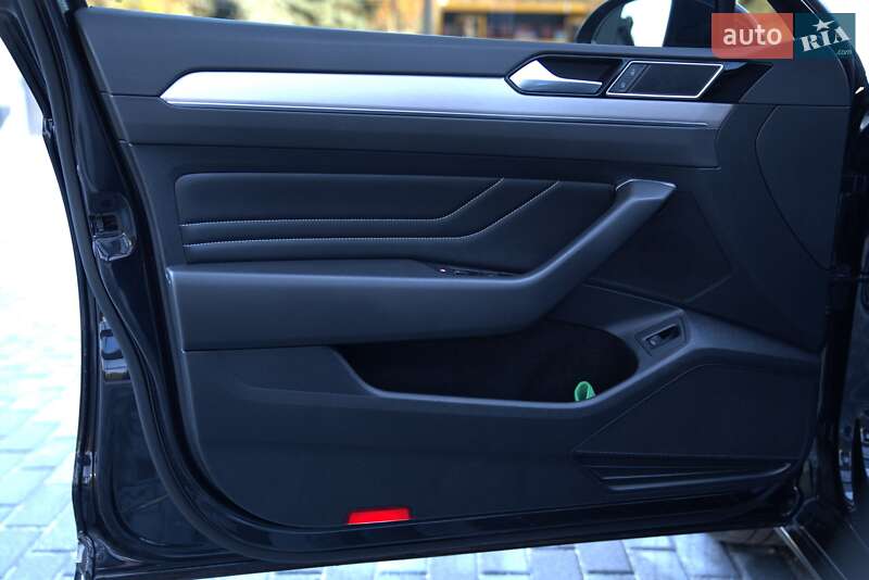 Універсал Volkswagen Passat 2020 в Полтаві