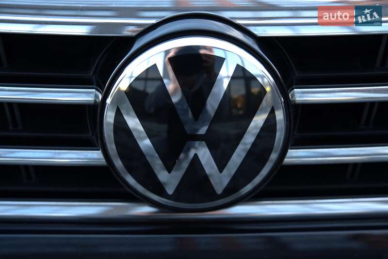 Універсал Volkswagen Passat 2020 в Полтаві