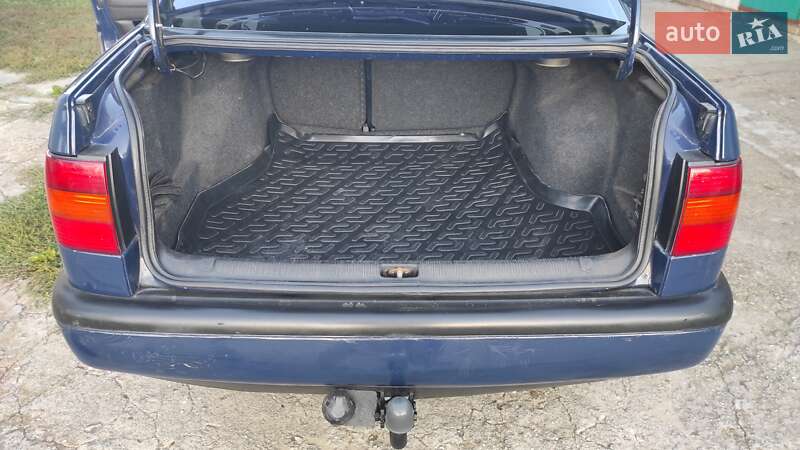 Седан Volkswagen Passat 1996 в Новой Водолаге фото 7 Седан Volkswagen Passat 1996 в Новой Водолаге