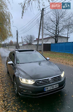 Универсал Volkswagen Passat 2017 в Ровно