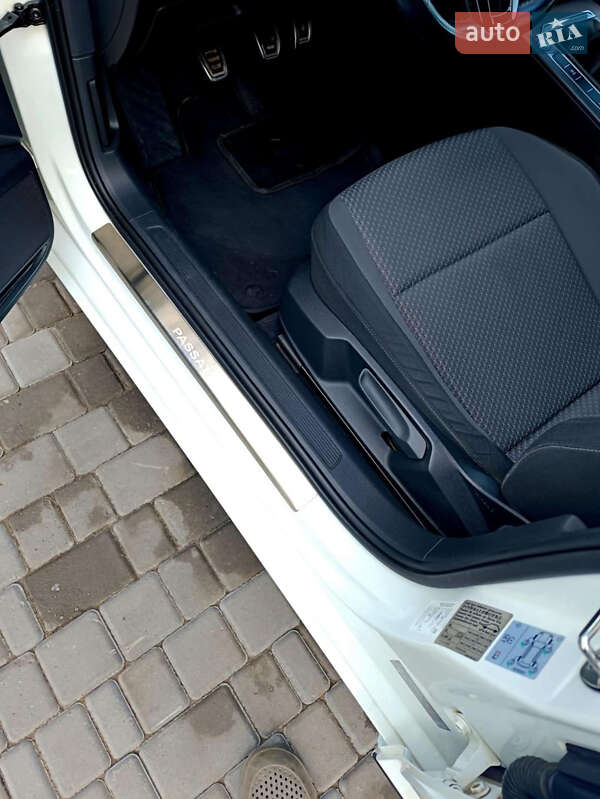 Универсал Volkswagen Passat 2016 в Брусилове