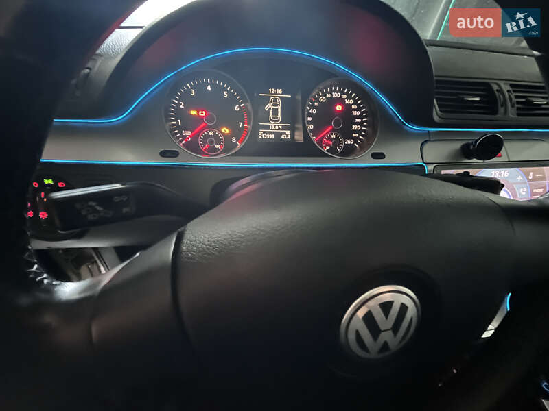 Седан Volkswagen Passat 2010 в Южноукраинске