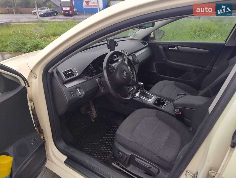 Универсал Volkswagen Passat 2013 в Шепетовке