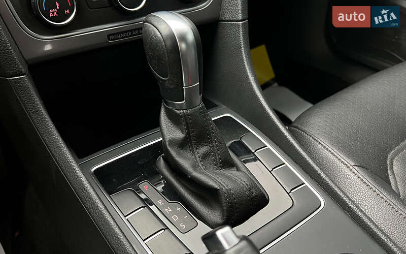 Седан Volkswagen Passat 2014 в Львове фото 12 Седан Volkswagen Passat 2014 в Львове