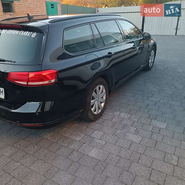 Универсал Volkswagen Passat 2015 в Львове