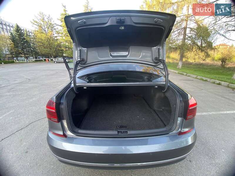 Седан Volkswagen Passat 2016 в Хусте фото 4 Седан Volkswagen Passat 2016 в Хусте