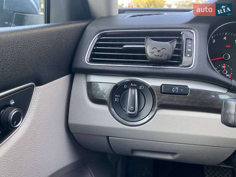 Седан Volkswagen Passat 2016 в Хусте фото 15 Седан Volkswagen Passat 2016 в Хусте