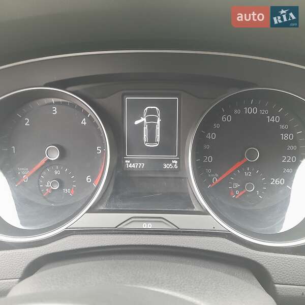 Универсал Volkswagen Passat 2016 в Киеве